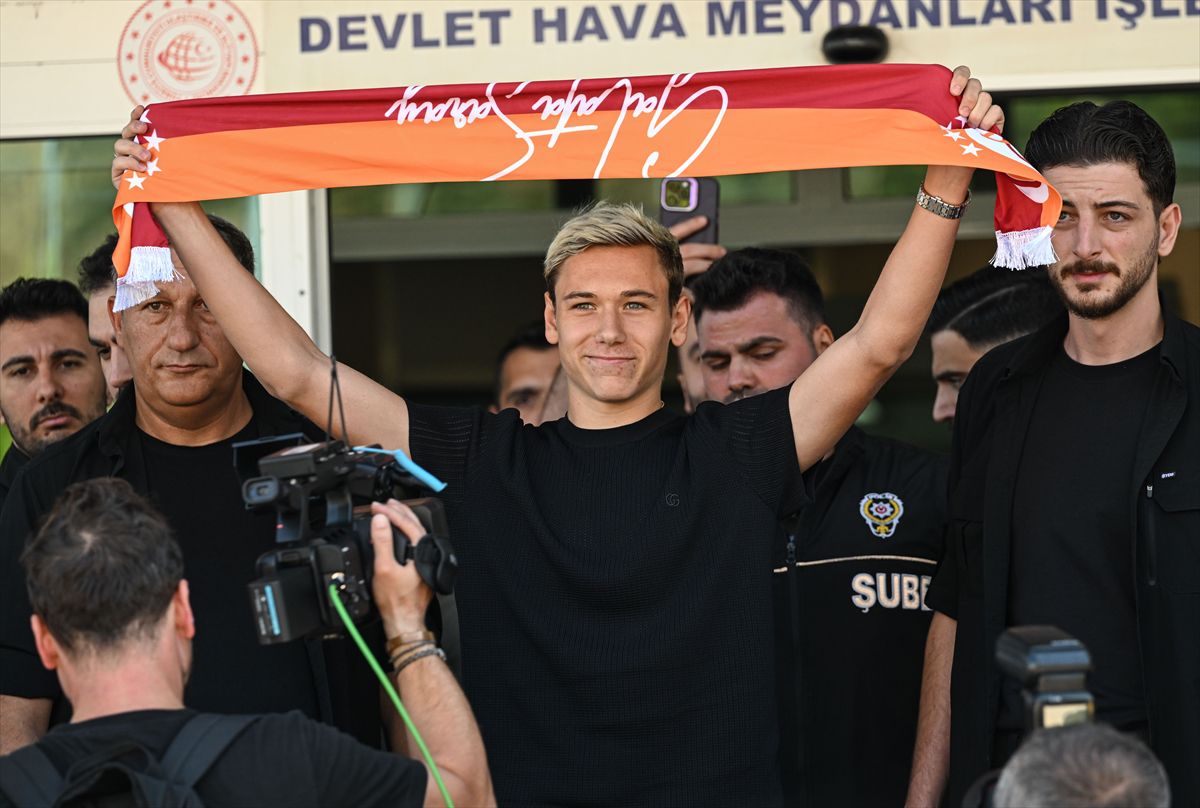 Galatasaray'ın yıldız adayı İstanbul'da