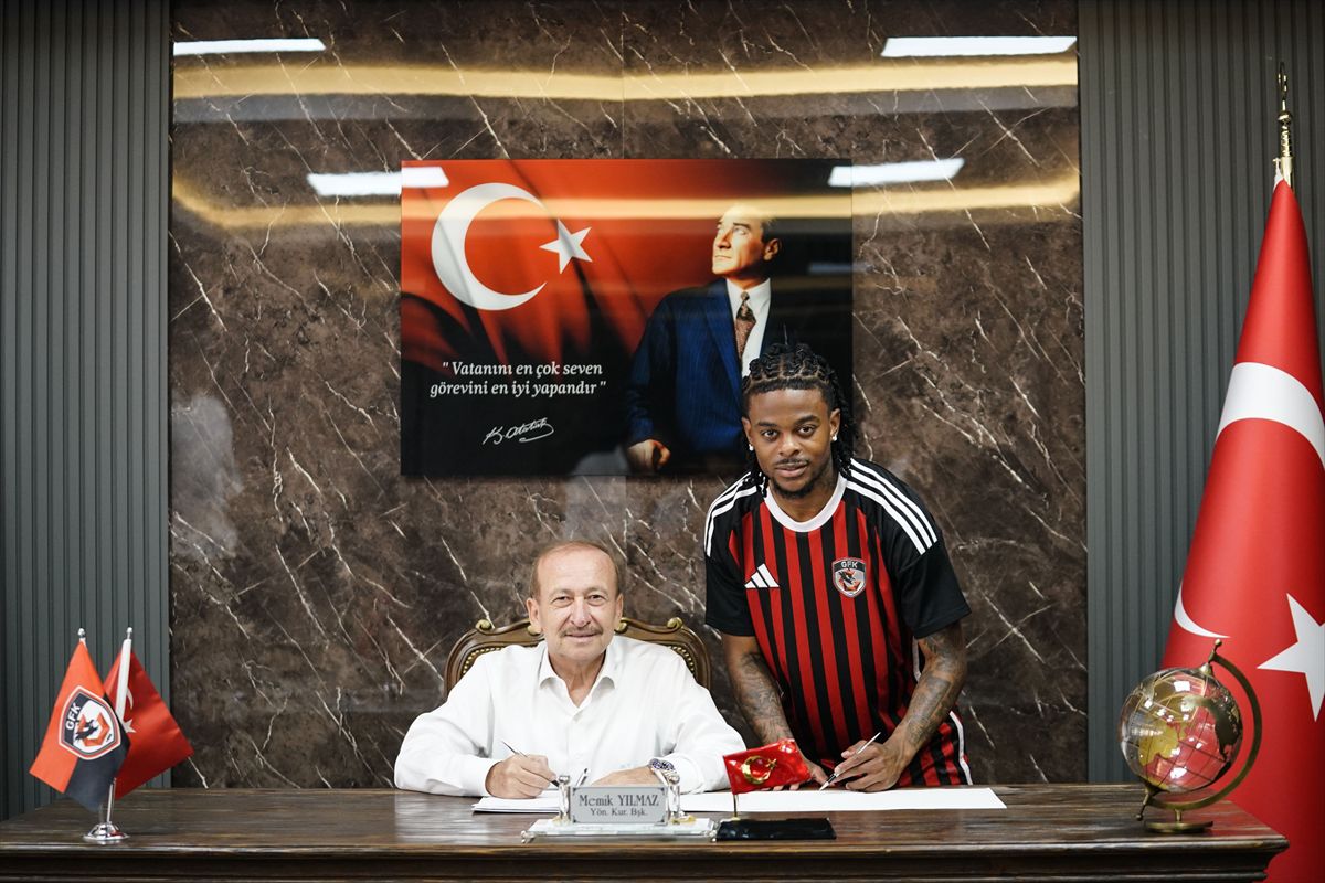 Gaziantep FK, Sontje Hansen'i kadrosuna kattı