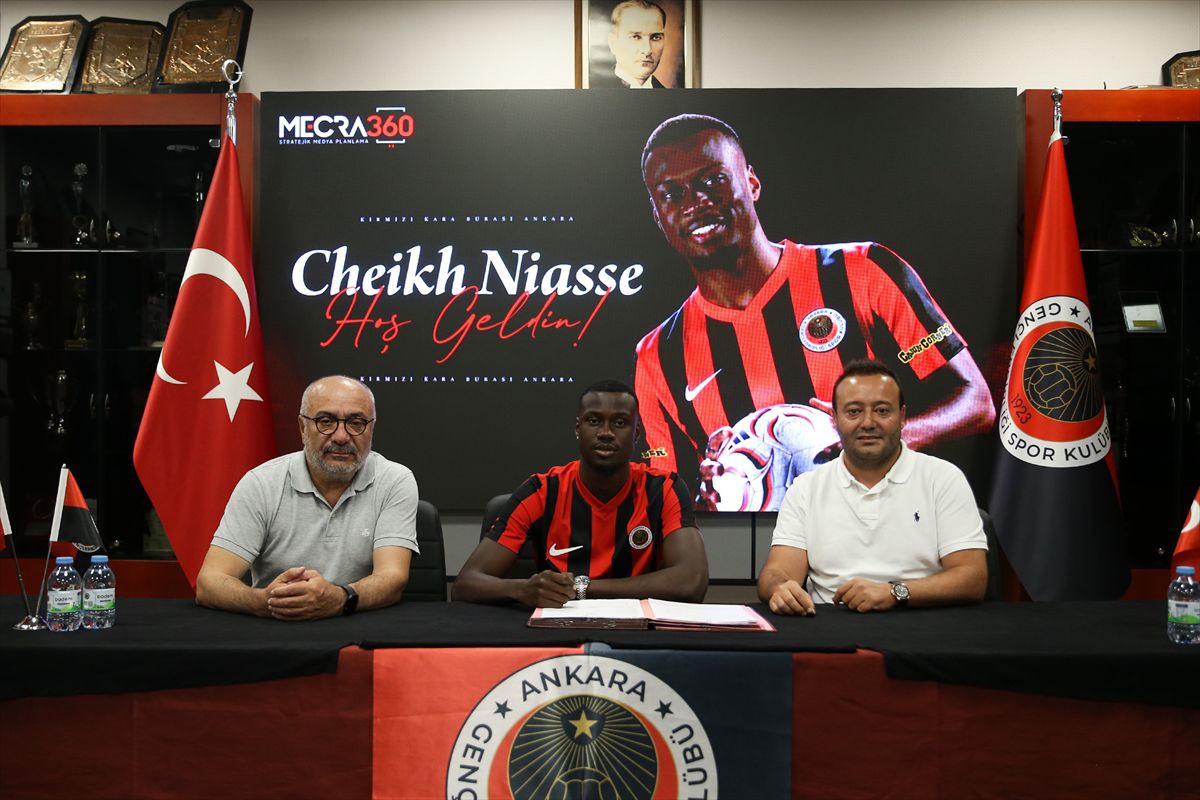 Gençlerbirliği, Niasse'yi kiraladı
