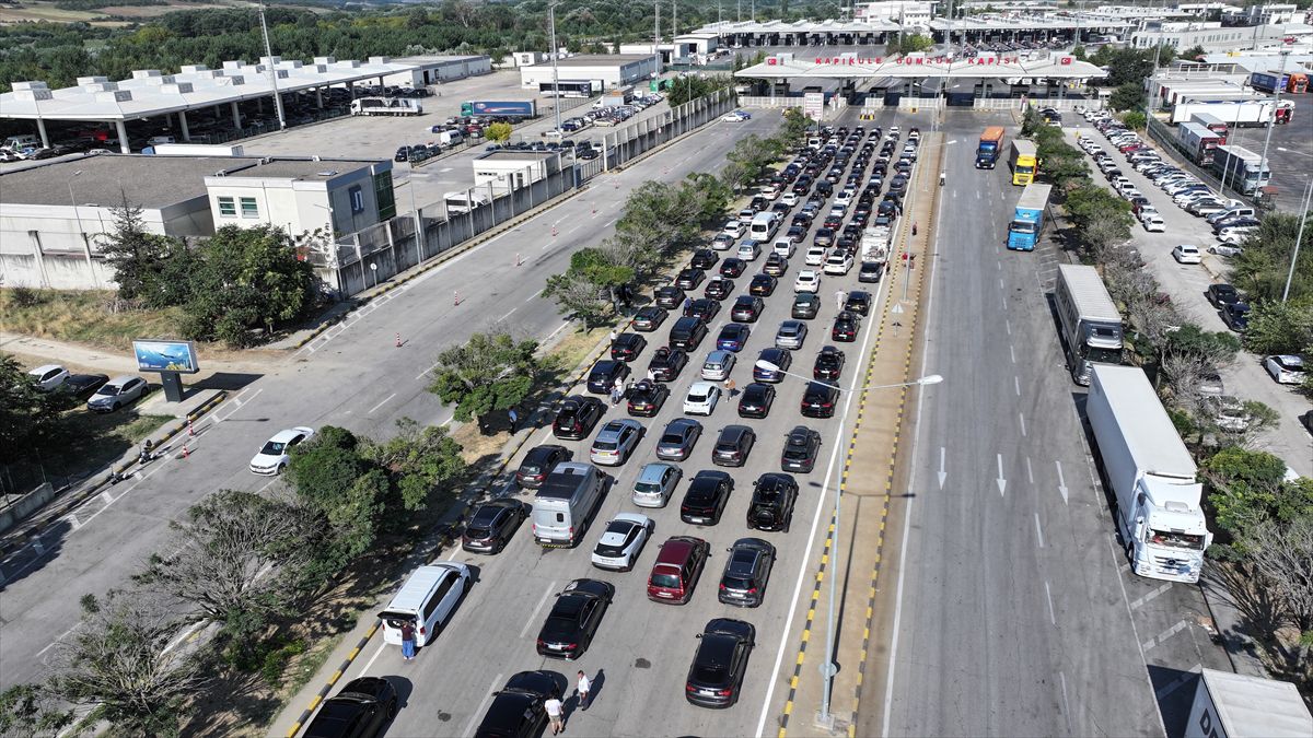 Gurbetçilerin Dönüş Yolculuğu Sürüyor