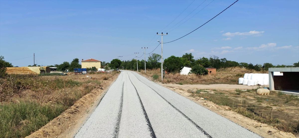 Kumdere Köyü Yolu Sathi Kaplama Tamamlandı