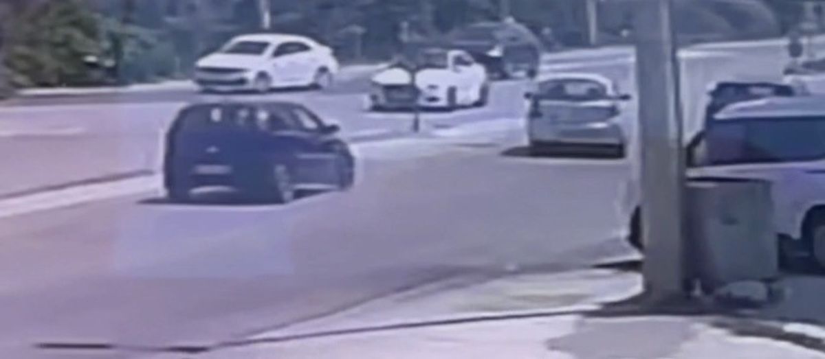 Düzce'de Ani Şerit Değiştirme Kazası: 2 Yaralı