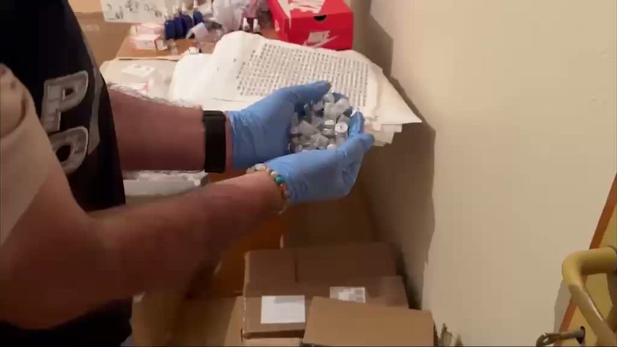İzmir'de Steroid Operasyonu: 96 Bin 604 İlaç Ele Geçirildi