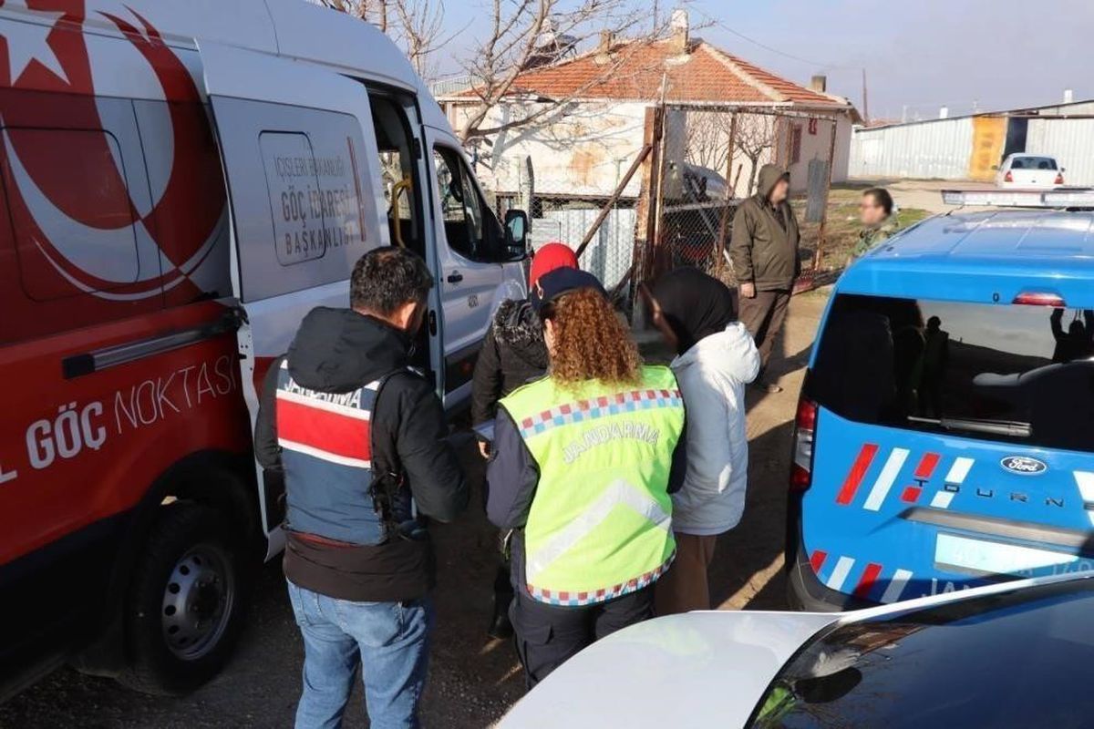 Düzce'de 7 Düzensiz Göçmen Yakalandı
