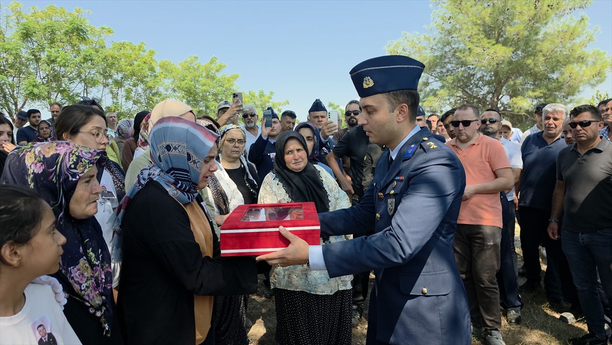 Uzman Çavuş Zekeriya Yalçınöz Son Yolculuğuna Uğurlandı