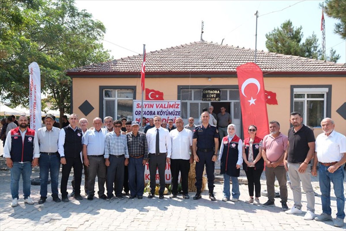 Vali Çiçek köy ziyaretlerinde vatandaşlarla buluştu