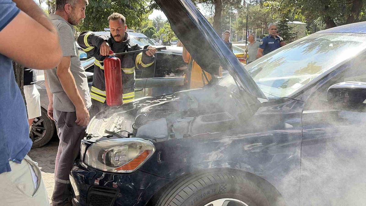 Kırklareli'nde otomobilde duman paniği: Anne ve bebek son anda kurtarıldı