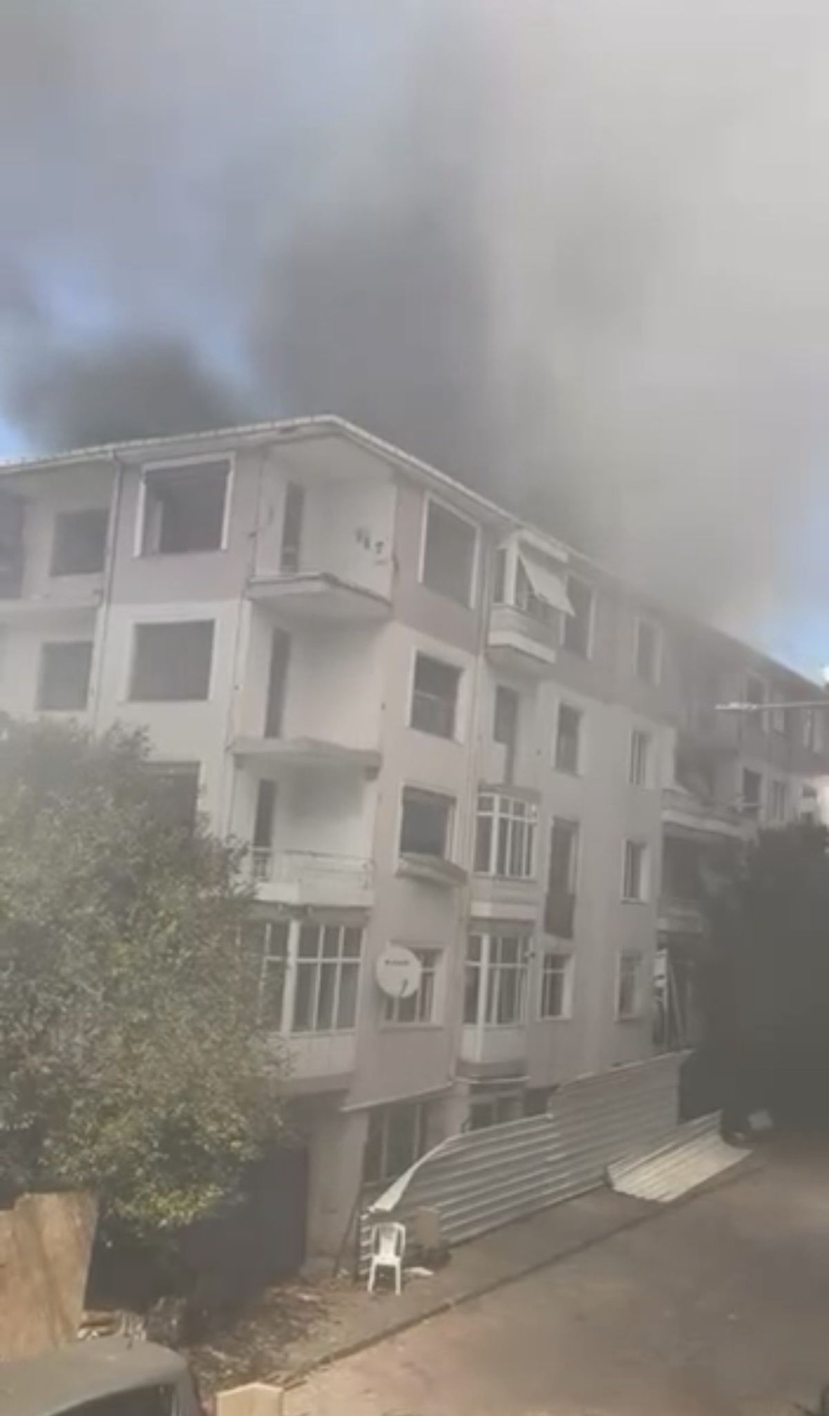 Maltepe'de Kentsel Dönüşüm Binasında Yangın
