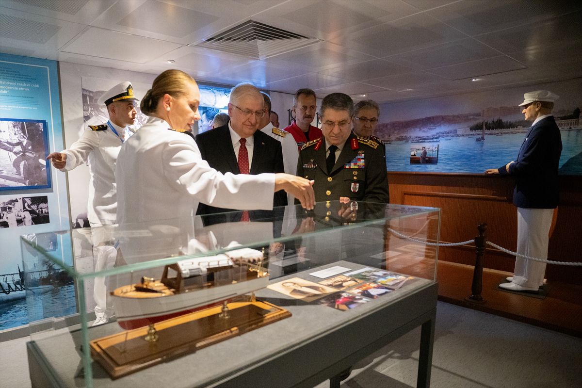 TSK Komuta Kademesi TCG Yavuz'u Gezdi