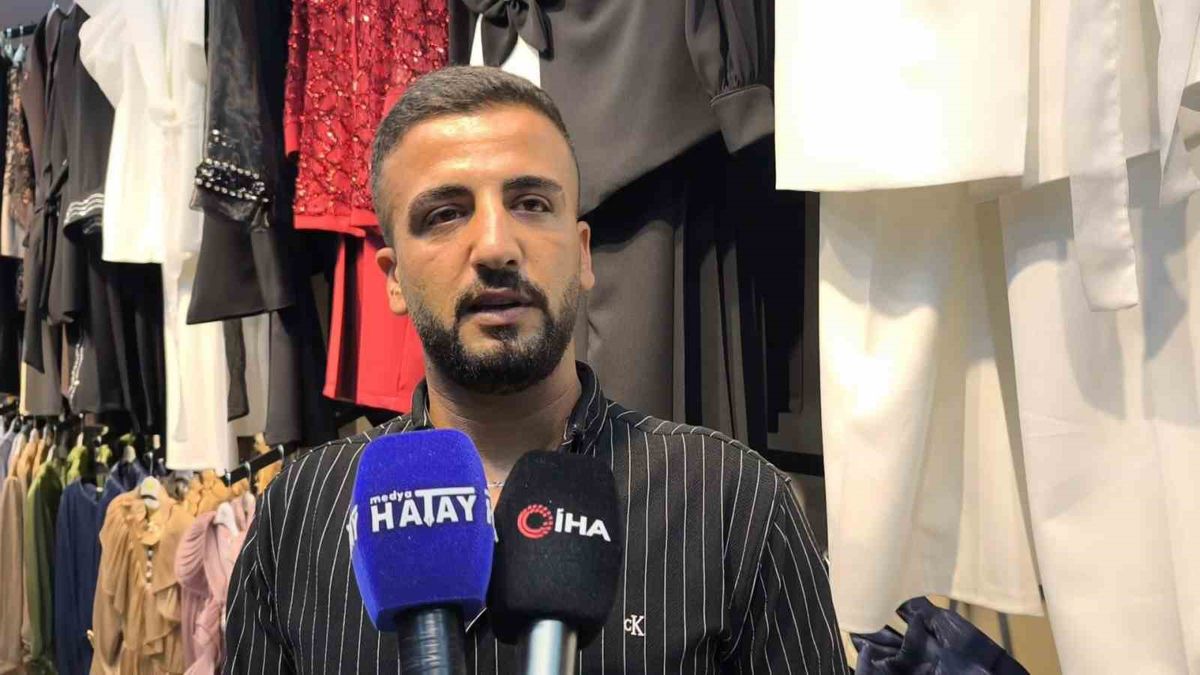 Reyhanlı'da Giyim Mağazasından Kasa Hırsızlığı Kamerada