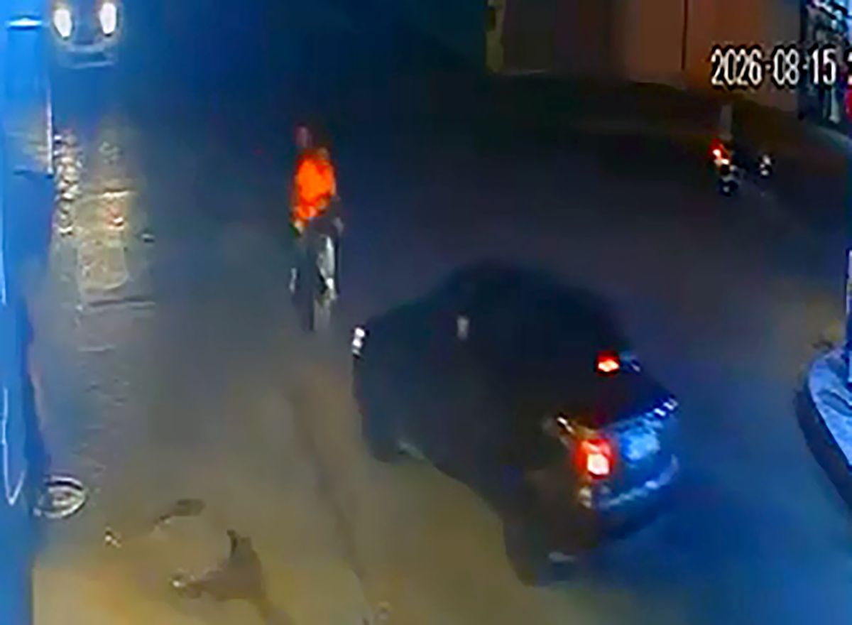 Adana'da Motosiklet ile Otomobil Çarpıştı: 2 Yaralı