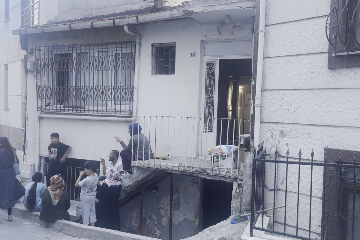 Evden gelen kötü koku acı gerçeği ortaya çıkardı, 25 yaşındaki genç ölü bulundu
