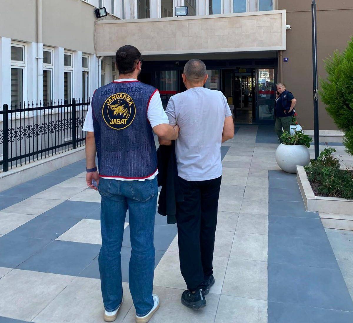 Söke'de 6 Yıl 3 Ay Hapis Cezasıyla Aranan Hükümlü Yakalandı