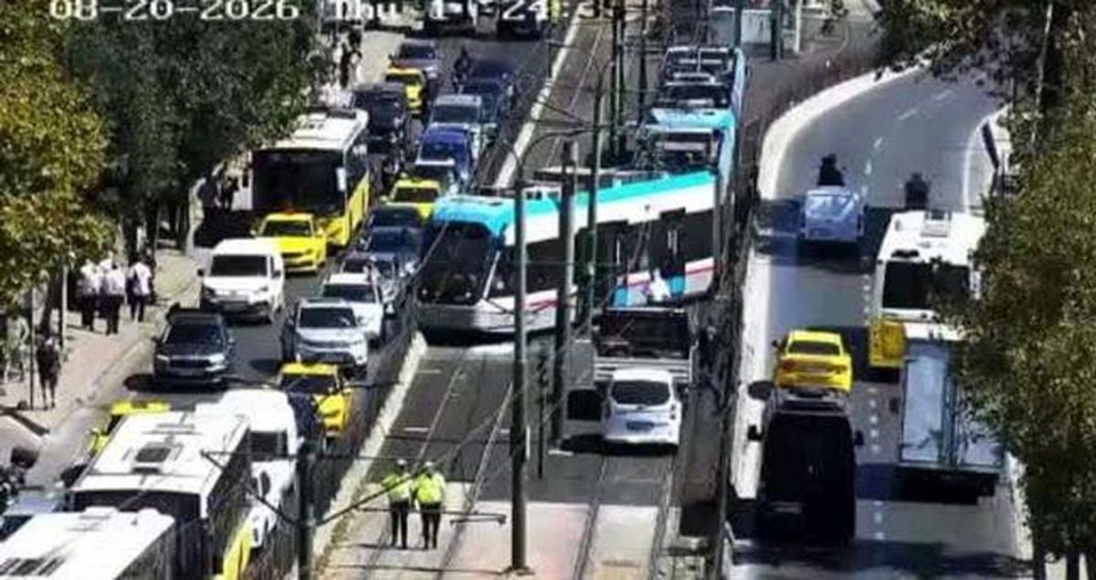 T1 tramvay Fındıklı SON DAKİKA! İstanbul T1 Kabataş-Bağcılar tramvay raylardan mı çıktı, seferler neden durdu?
