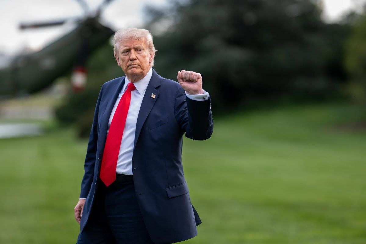 Trump'tan İran'a tarihi yaptırım tehdidi