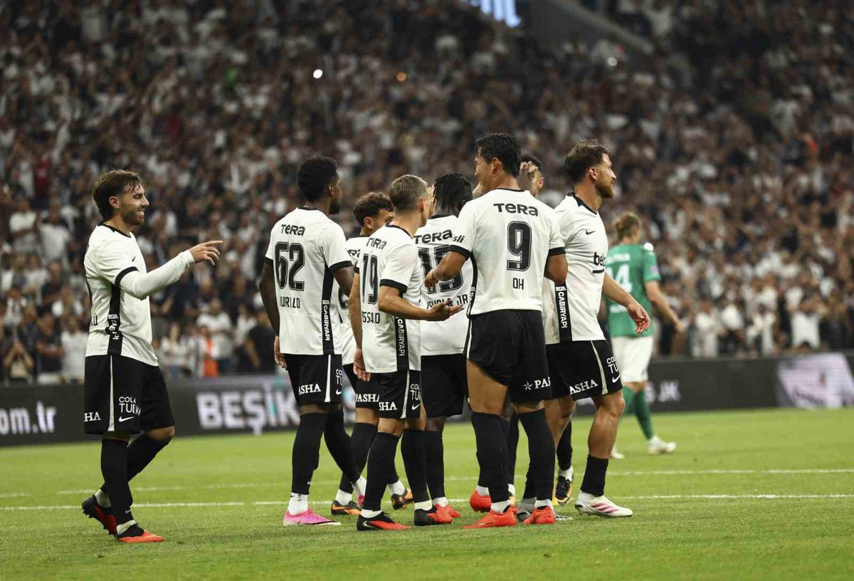 Beşiktaş, Kauno Zalgiris'i 3-0 Mağlup Etti