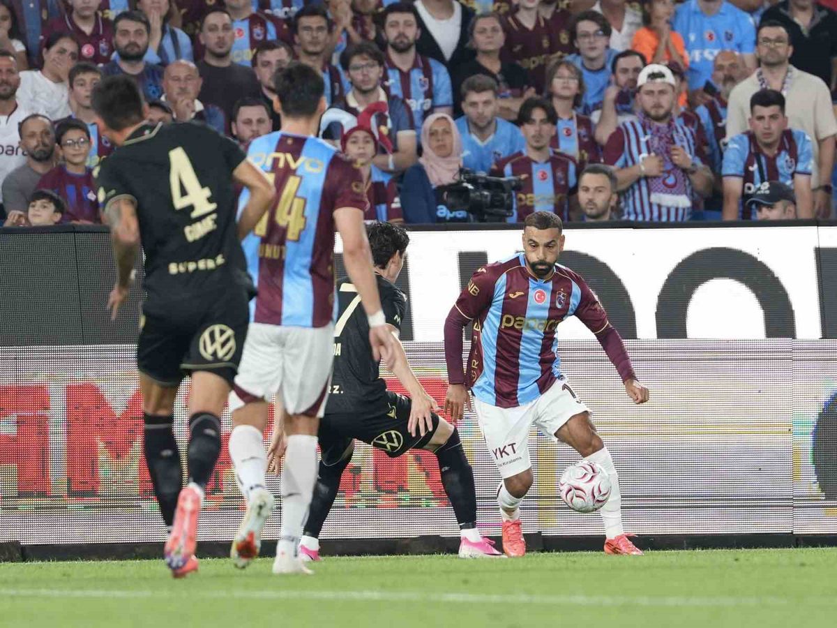 Trabzonspor ilk yarıda geriye düştü: 0-1