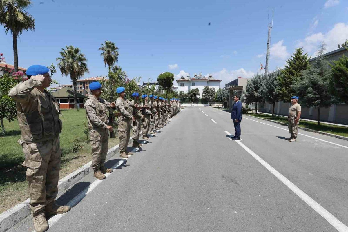 Vali Masatlı'dan Dörtyol Jandarma Komando Tugayı'na Ziyaret