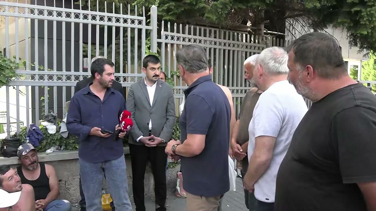 Murat Emir'den Maden İşçilerine Destek: 'Bu Ülkenin Madencisine Yazık'