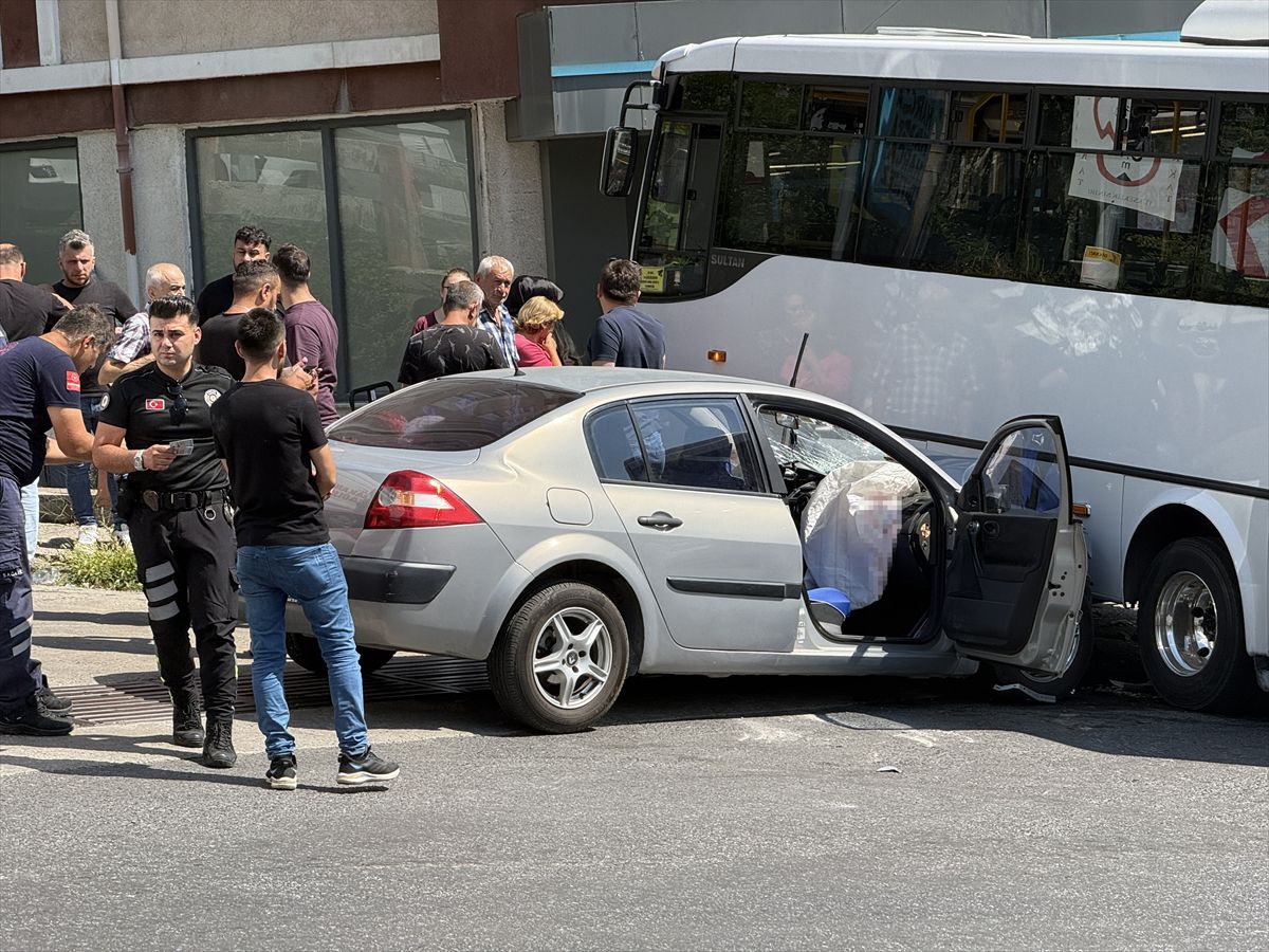 Kilimli'de otobüs-otomobil çarpıştı: 7 yaralı