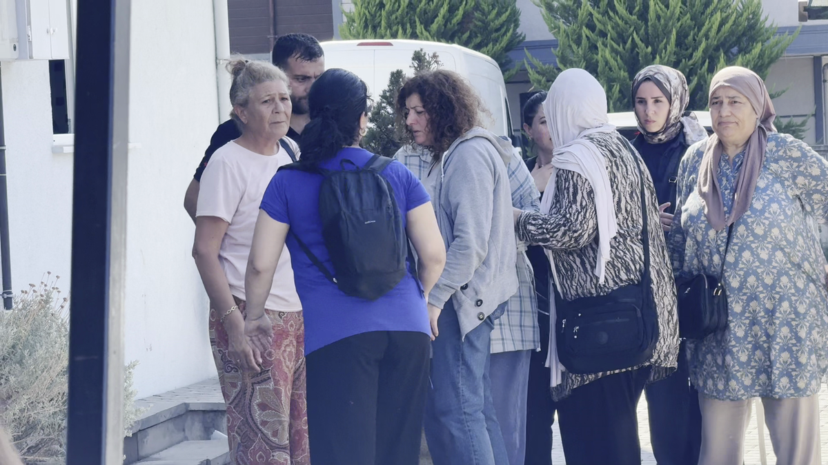 Darıca'da Denizde Bulunan 3 Kardeşin Cenazeleri Gasilhaneye Getirildi