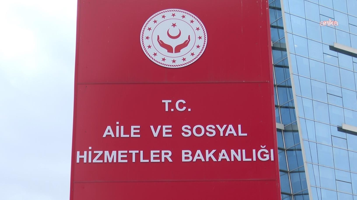 Bakanlık, Bakıma Muhtaç Anne ve Oğluna Sahip Çıktı
