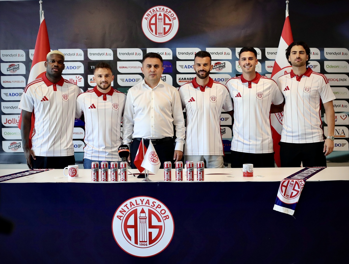 Antalyaspor Transfer Engelini Kaldırdı, 5 Yeni Transfer