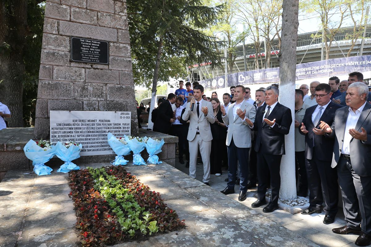 66. Kurtdereli Yağlı Güreşleri Balıkesir'de Başladı