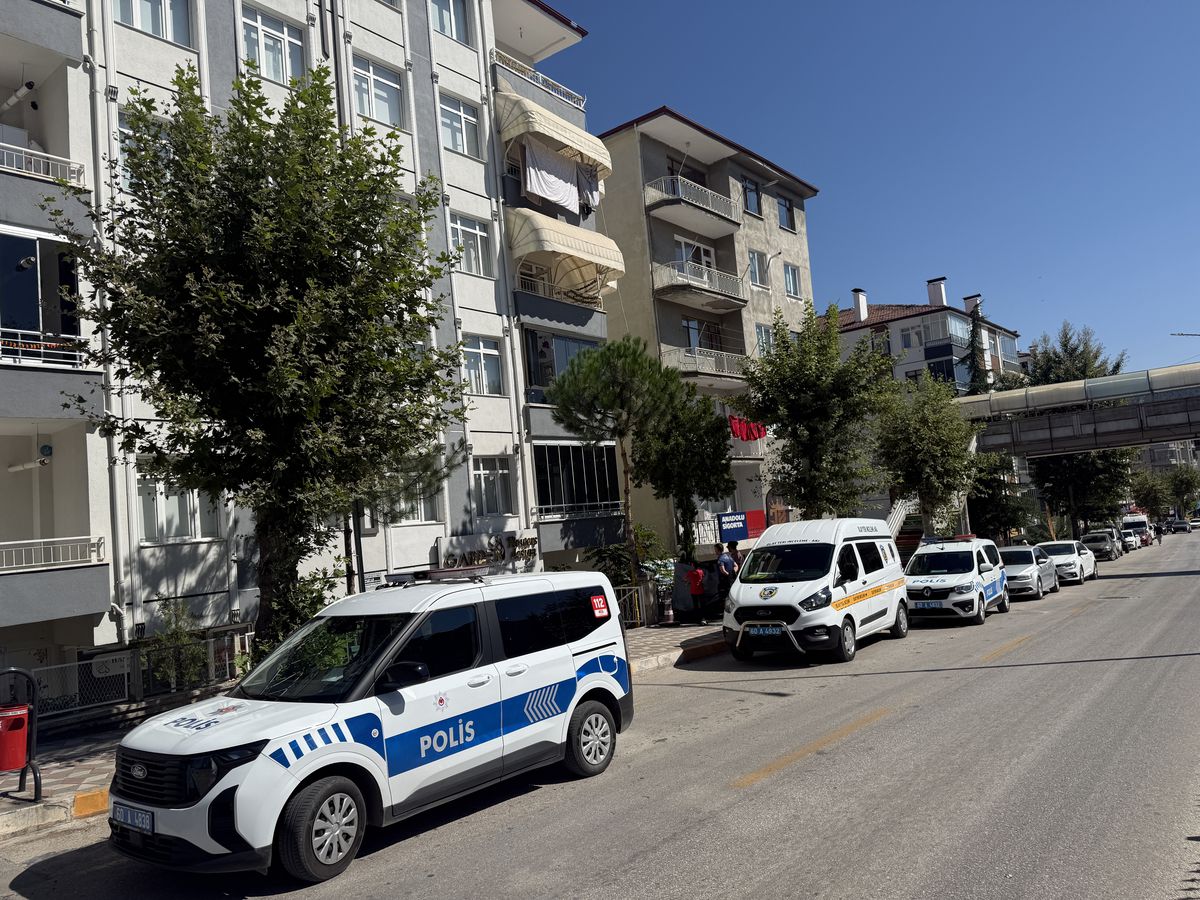 Tokat'ta Balkondan Düşen 70 Yaşındaki Adam Hayatını Kaybetti