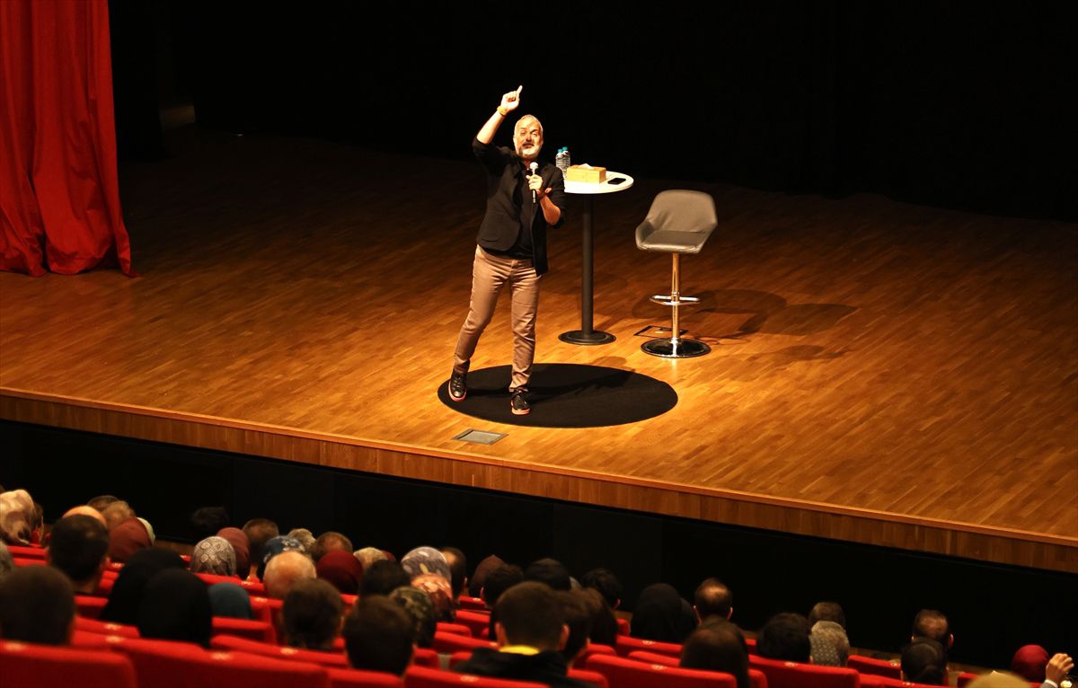 Bekir Develi 'Fani But Funny' gösterisiyle Türkiye turnesine çıkacak