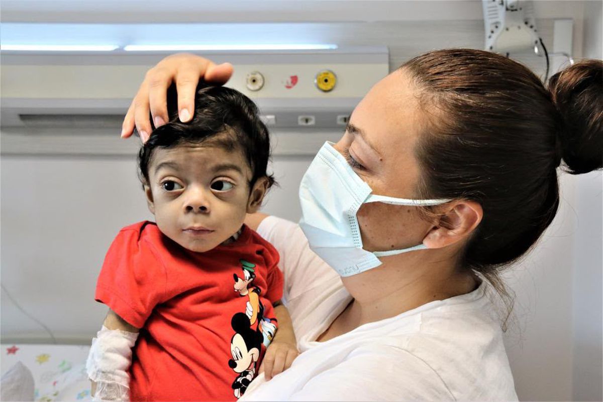 Sarılık ihmali iddiası: 5 yaşındaki Bulut karaciğer nakliyle hayata tutundu