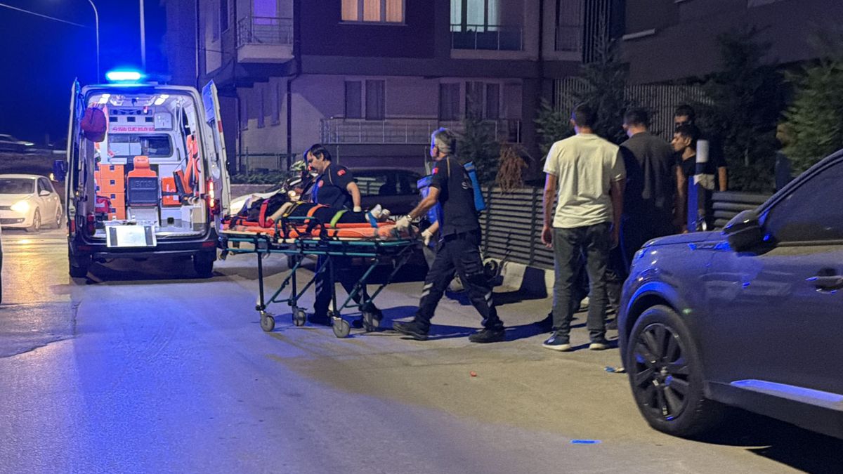 Kütahya'da Genç Kadın Çatı Katından Düştü: Ağır Yaralı