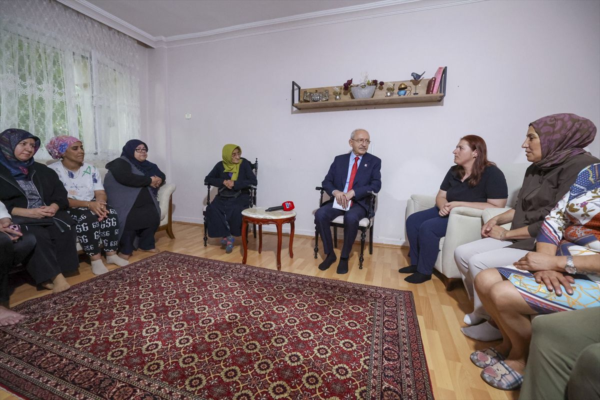 Kılıçdaroğlu ev işçisi kadınlarla buluştu