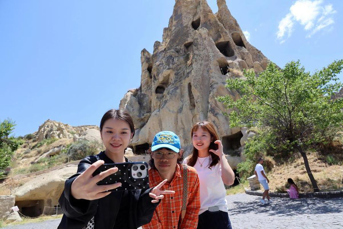 Çinli Turistlerin Kapadokya'ya İlgisi Hızla Artıyor