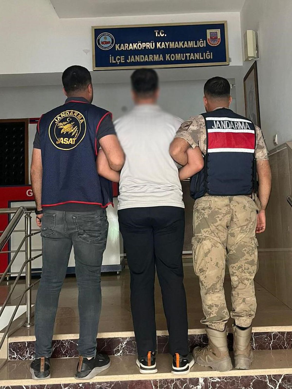 Şanlıurfa'da Sahte Kamu Görevlisi Dolandırıcı Yakalandı