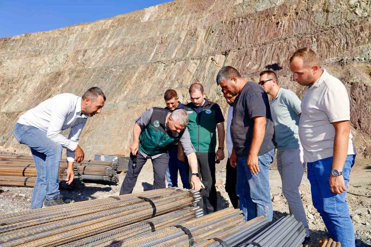 DSİ Bölge Müdürü Yavuz, Ballı Barajı Şantiyesinde İncelemelerde Bulundu