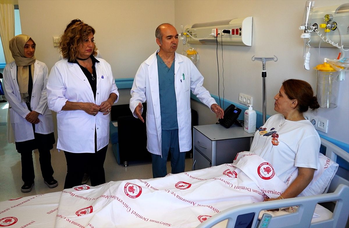 SDÜ'de 6 kg'lık dev miyom ameliyatla çıkarıldı