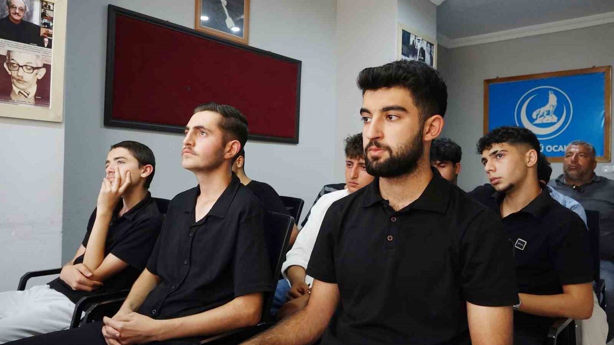 Erciş’te gençlere yönelik öfke kontrolü semineri verildi