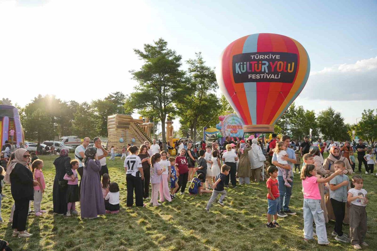 Erzurum Kültür Yolu Festivali 6. Gün: Tezhip, Şehir Kimliği ve Mukaddes Emanetler
