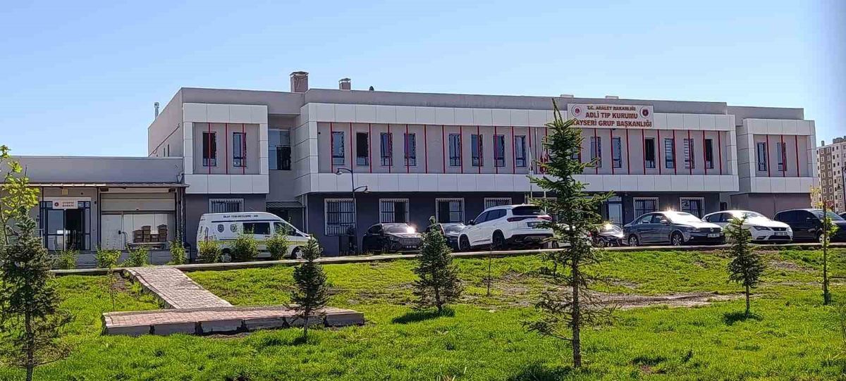 Kayseri'de Bıçaklı Kavga: 59 Yaşındaki H.K. Hayatını Kaybetti, İki Kişi Gözaltında