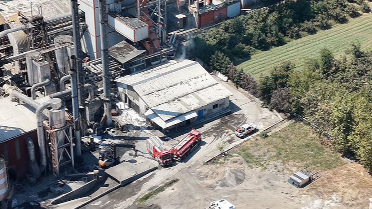 Düzce'de kereste fabrikasında yangın