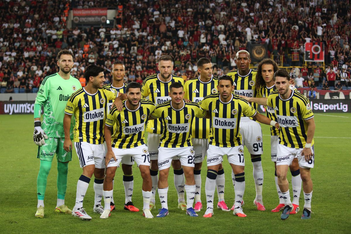 Fenerbahçe Konyaspor'u Konuk Edecek: İlk Galibiyet Hedefi