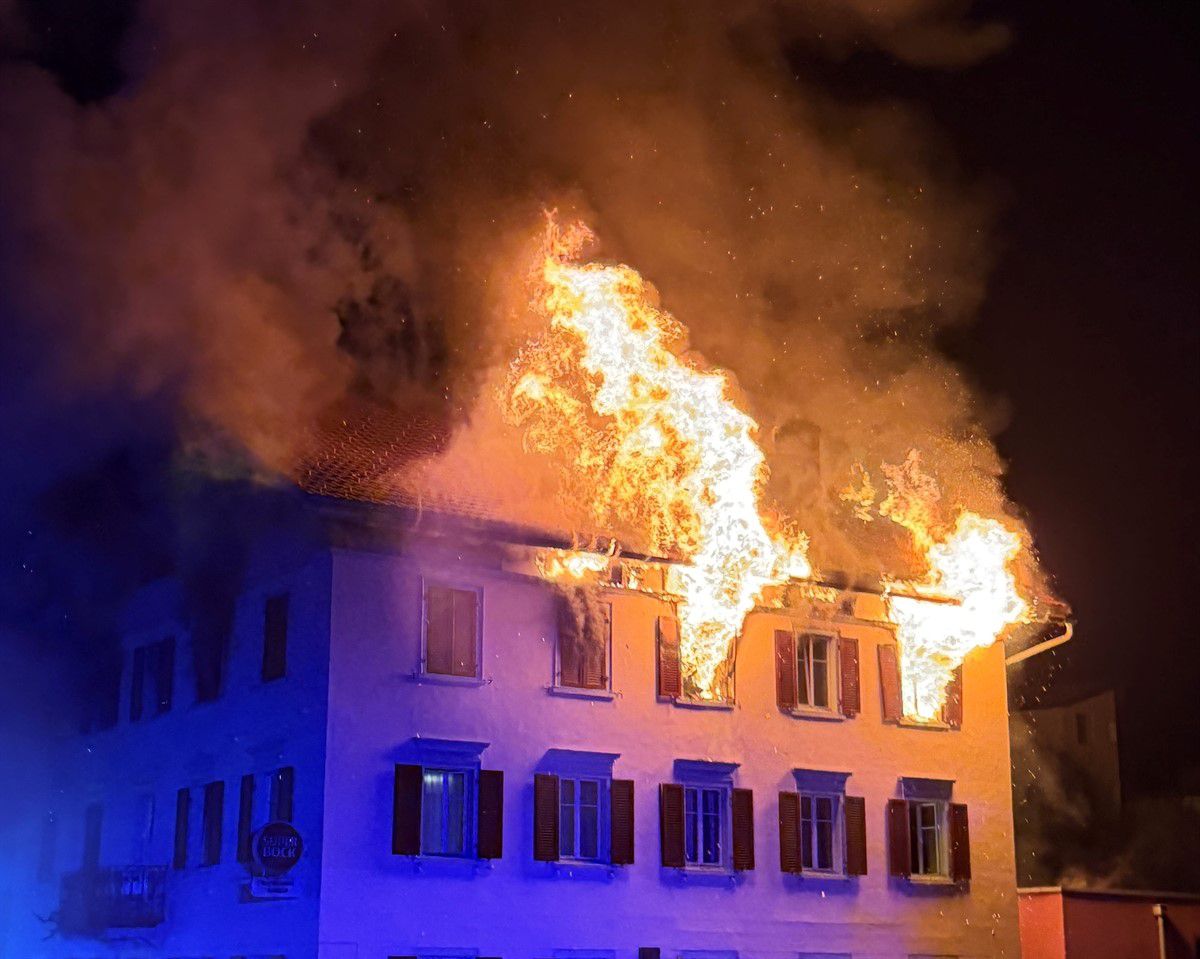 İsviçre'de Restoran Yangını: 8 Yaralı, 5 Kayıp