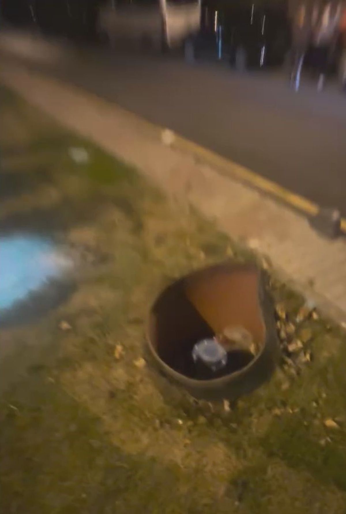 Kağıthane'de Rögar Kapağından Ses Geldi, Ekipler Harekete Geçti