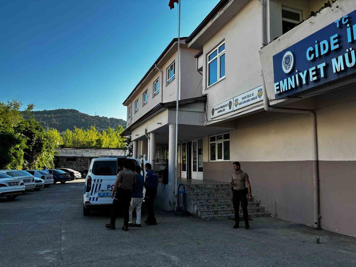 Cide'de Silahlı Kavga: Pompalı Tüfekle Ateş Açan Şahıs Tutuklandı
