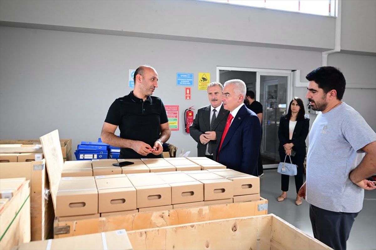 Kırklareli Valisi Turan, fabrika ziyaretinde bulundu