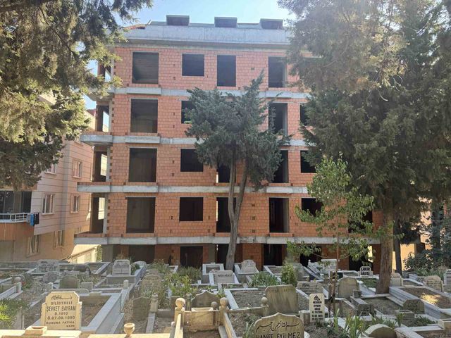 mezarlik manzarali sifir daireler ilginc 4 20163477 o