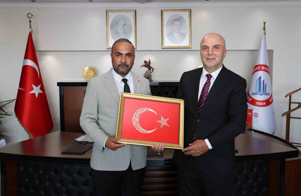 Rektör Prof. Dr. Ulusoy: 'Üniversitelerimizin gücüyle bölgemizin gelişimi için daha çok çalışmalıyız'