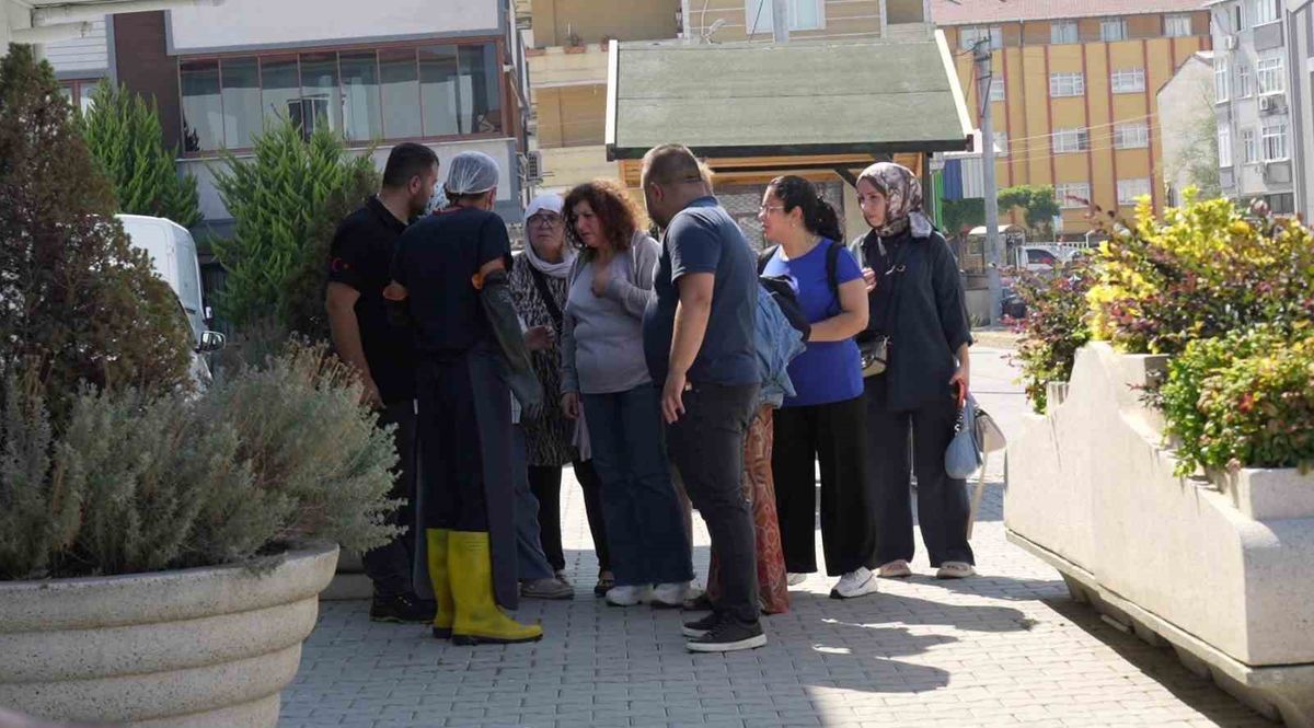 Darıca'da 3 Kardeşin Cenazesi Aileye Teslim Edildi