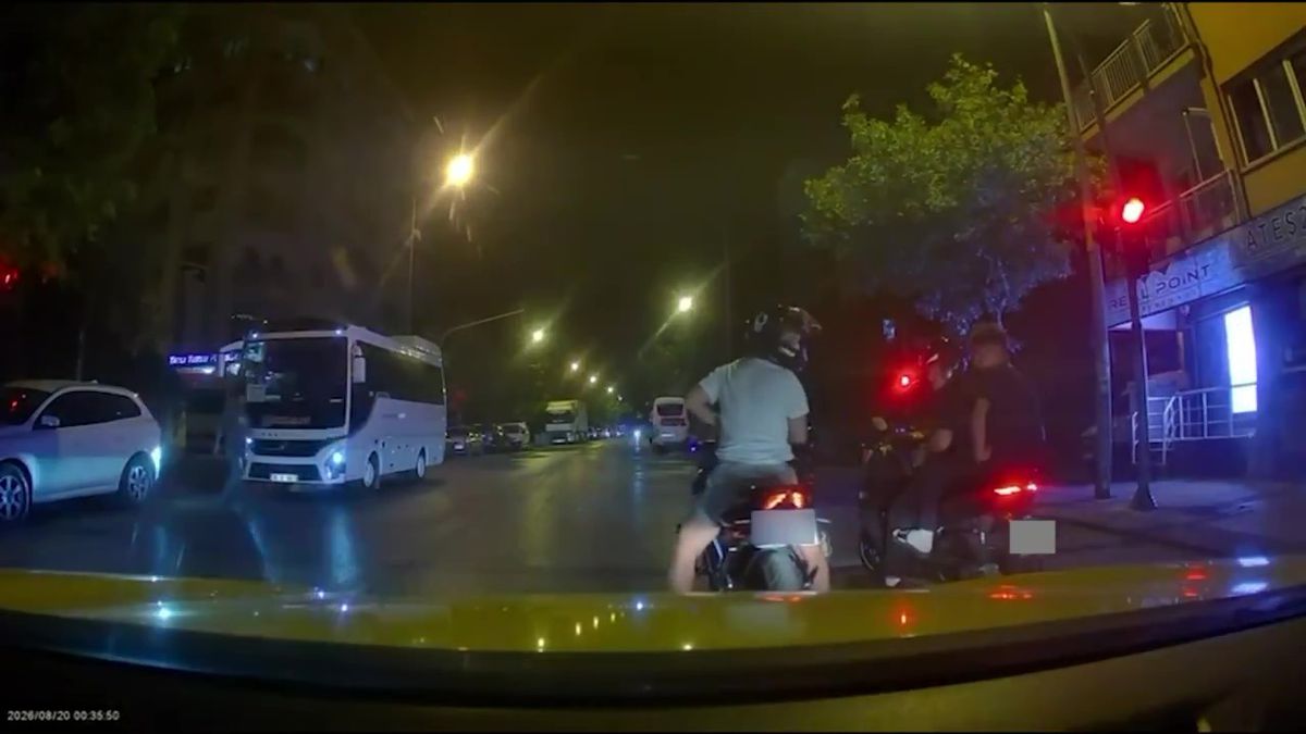 Plakasını Kapatıp Kırmızı Işıkta Geçti: 145 Bin TL Ceza